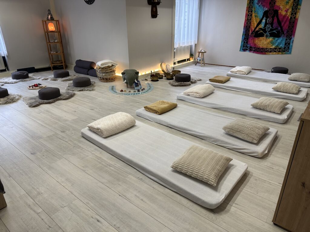 dag retraite ,dag retreat, innerlijke reis, helende reis, Limburg Roermond, Herkenbosch,
Kundalini energie, meditatie, cacao ceremonie