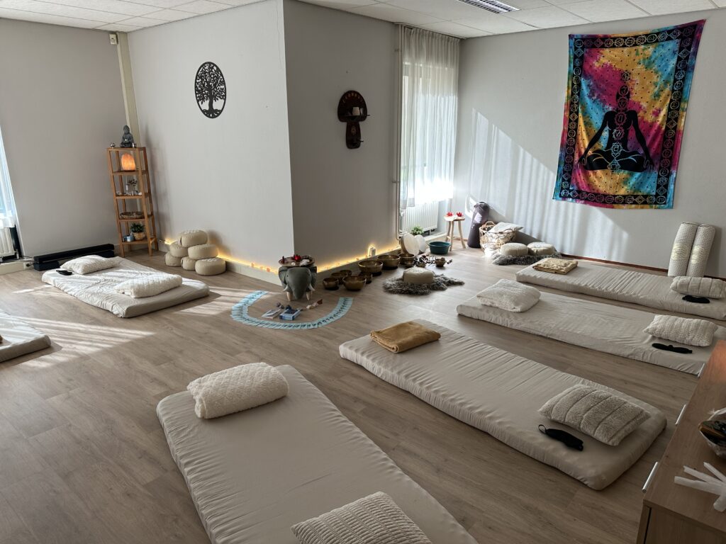 kundalini activatie, kundalini, facilitator, cacao ceremonie, meditatie, klankschalen, retraite, retreat, Limburg, Roermond, Herkenbosch, klankschalen massage, klankschalen meditatie, KAP,